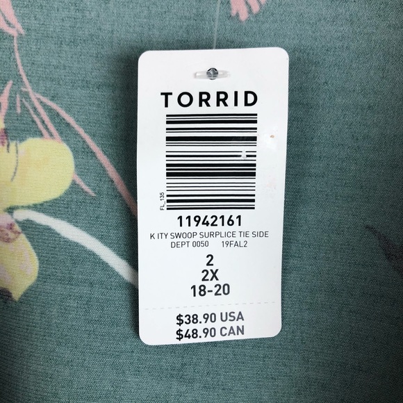 Torrid EMERALD GREEN STUDIO KNIT WRAP TOP x284 292 - Picture 5 of 7